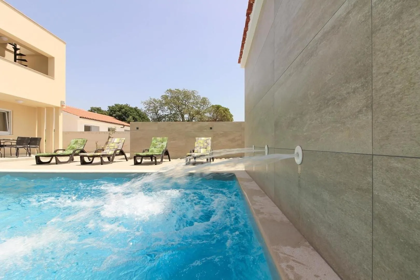 Ferienhaus Mit Privatpool Fuer 6 Personen Ca 125 Qm In Peroj, Istrien Istrische Riviera